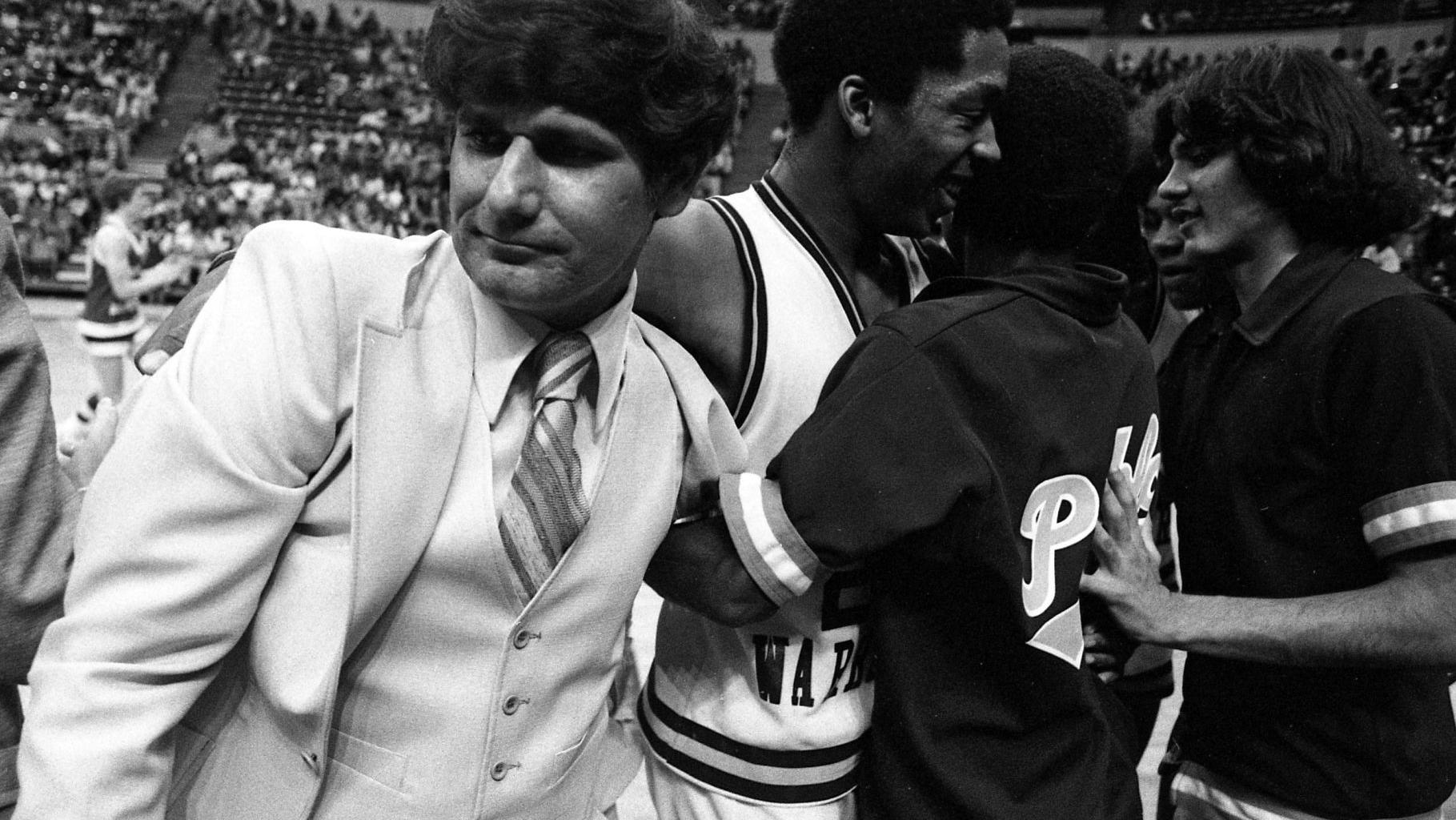 Greg Hansen: Pueblo High School honoring Roland LaVetter, the Warriors' tough, fair leader